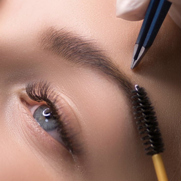 ÚPRAVA OBOČÍ, DEPILACE VOSKEM Olomouc - Úprava obočí voskem je šetrný způsob, jak obočí … Sky Room Olomouc